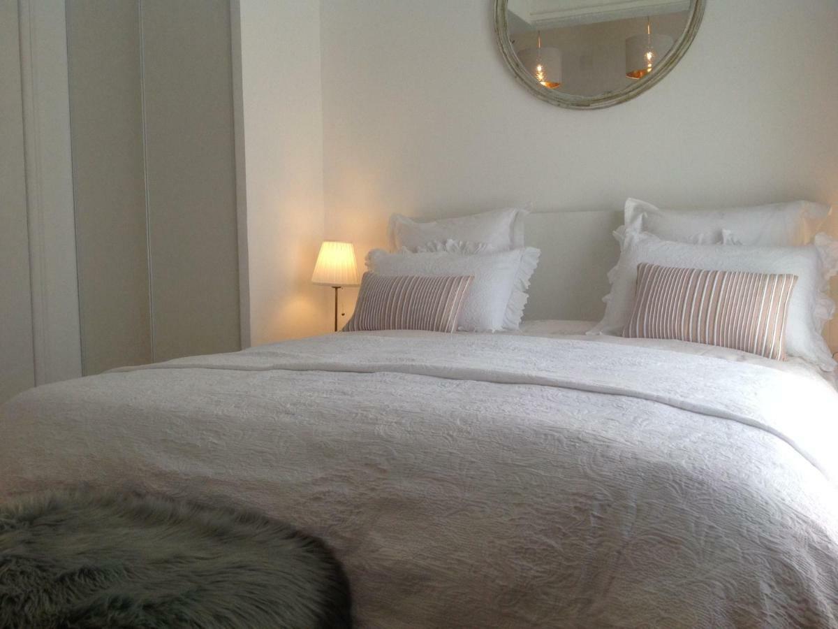 B&B Les Muscades Saint-Étienne-du-Grès Zewnętrze zdjęcie